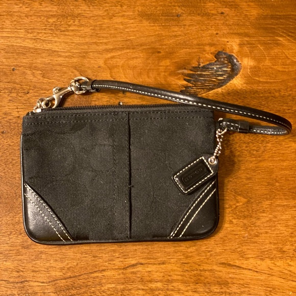 Coach wristlet - small - Picture 2 of 2